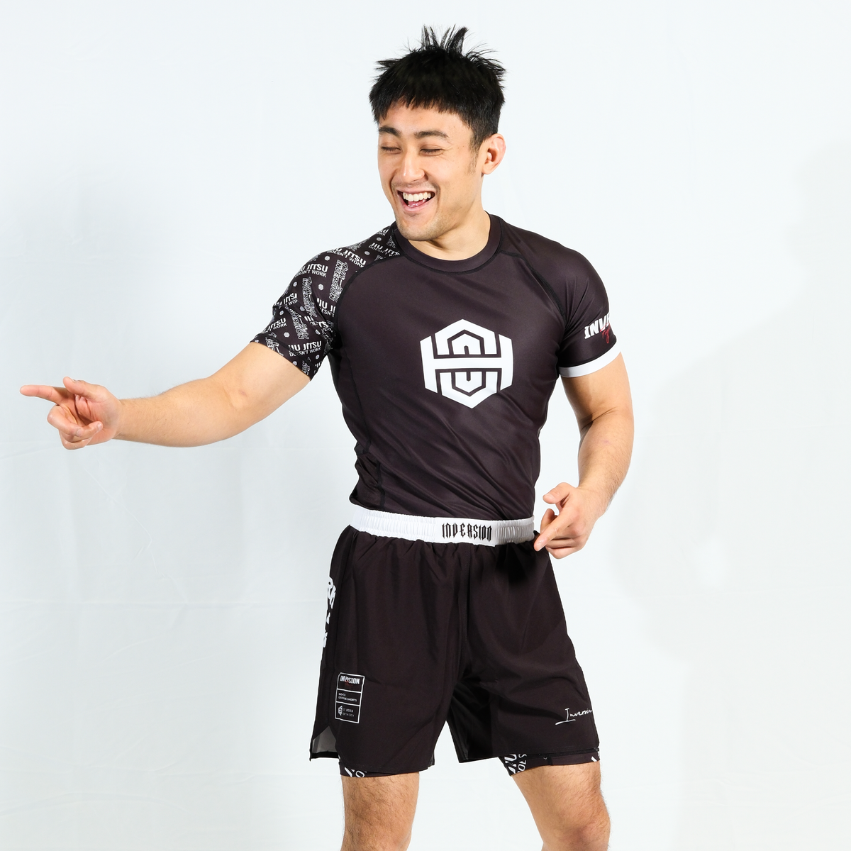 JJDW BLACK SERIES - COMPETITION BJJ RASH GUARD - BLACK