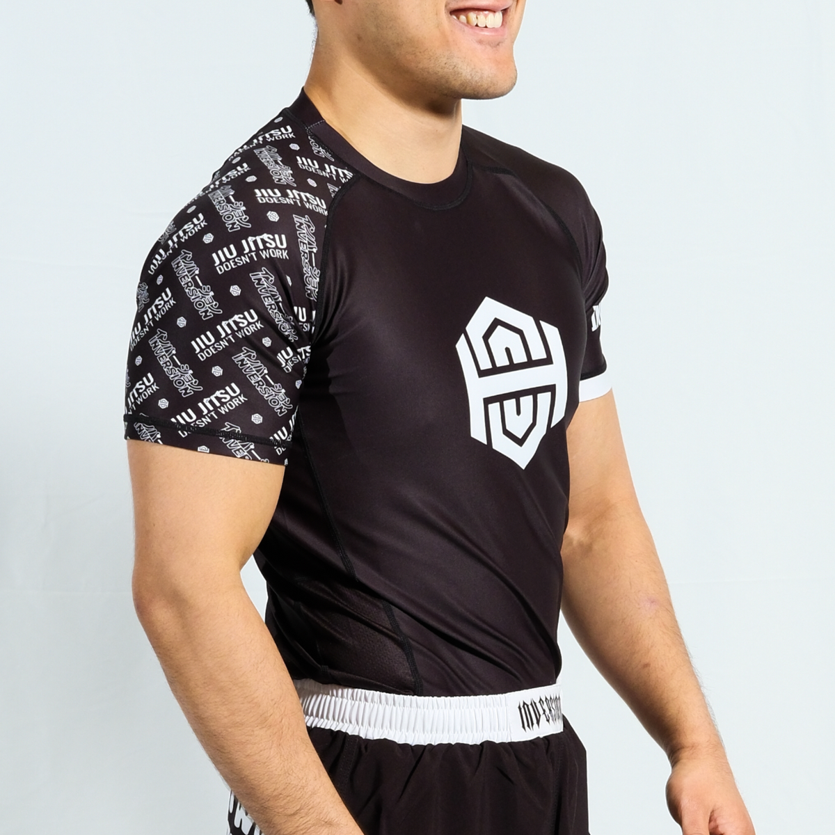 JJDW BLACK SERIES - COMPETITION BJJ RASH GUARD - BLACK